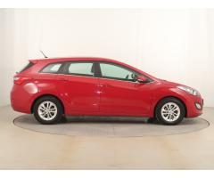 Hyundai i30 1.6 CRDi 81kW - 8