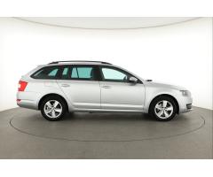 Škoda Octavia 2.0 TDI 110kW - 8