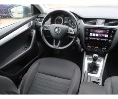 Škoda Octavia 1.6 TDI 85kW - 9