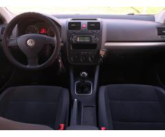 Volkswagen Golf 2.0 TDI 103kW - 10