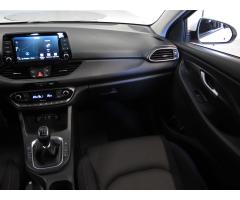 Hyundai i30 1.6 CRDi 81kW - 11