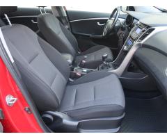 Hyundai i30 1.6 CRDi 81kW - 12