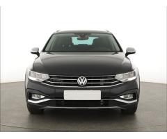 Volkswagen Passat 2.0 TDI 140kW - 6