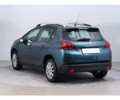 Peugeot 2008 1.2 PureTech 61kW - 5