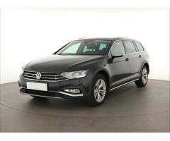 Volkswagen Passat 2.0 TDI 140kW - 9