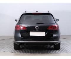 Volkswagen Passat 2.0 TDI 103kW - 8