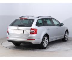 Škoda Octavia 2.0 TDI 110kW - 9