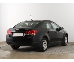 Chevrolet Cruze 1.6 i 16V 91kW - 10