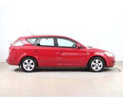 Kia Cee`d 1.4 CVVT 80kW - 9