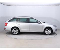 Škoda Octavia 2.0 TDI 110kW - 10