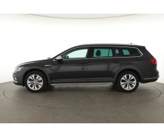 Volkswagen Passat 2.0 TDI 140kW - 11