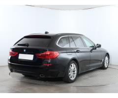 BMW Řada 5 530d xDrive 195kW - 14