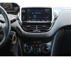 Peugeot 2008 1.2 PureTech 61kW - 20