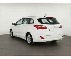 Hyundai i30 1.6 CRDi 81kW - 5