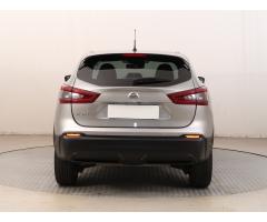 Nissan Qashqai 1.3 DIG-T 117kW - 6