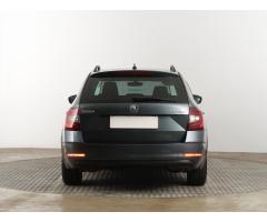 Škoda Octavia 2.0 TDI 110kW - 6