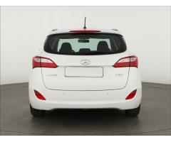 Hyundai i30 1.6 CRDi 81kW - 6