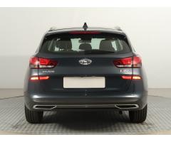 Hyundai i30 1.5 DPI 81kW - 6