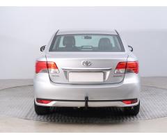 Toyota Avensis 2.0 D-4D 91kW - 11