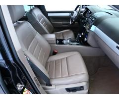 Volkswagen Touareg 3.0 TDI 176kW - 12