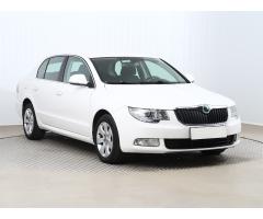 ŠKODA SUPERB COMBI 2.0TDI 140 LAURIN&K 4X4 DSG 7ST