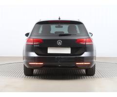 Volkswagen Passat 2.0 TDI 110kW - 6