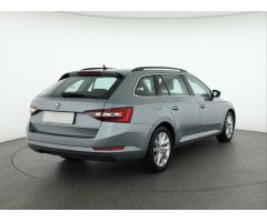 Škoda Superb 2.0 TDI 110kW - 7