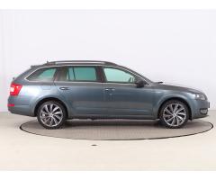 Škoda Octavia 1.8 TSI 132kW - 8