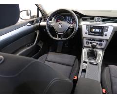 Volkswagen Passat 2.0 TDI 110kW - 9