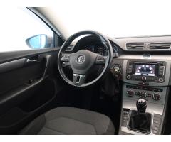 Volkswagen Passat 2.0 TDI 103kW - 9