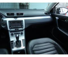 Volkswagen Passat 2.0 TDI 130kW - 11