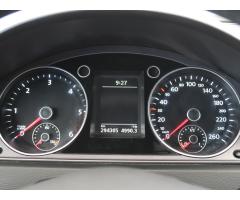 Volkswagen Passat 2.0 TDI 103kW - 17