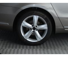 Volkswagen Passat 2.0 TDI 103kW - 21