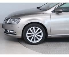 Volkswagen Passat 2.0 TDI 130kW - 21