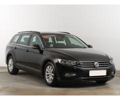 Volkswagen Passat 2.0 TDI 110kW - 1