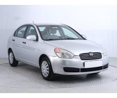 Hyundai Accent 1.4i 71kW - 1