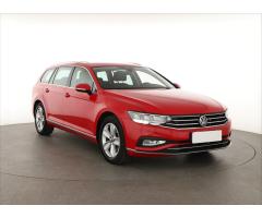 Volkswagen Passat 1.5 TSI 110kW - 1