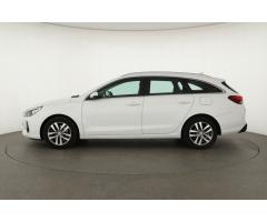 Hyundai i30 1.6 CRDi 81kW - 4