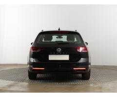 Volkswagen Passat 2.0 TDI 110kW - 6