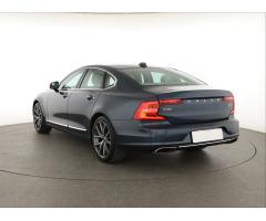 Volvo S90 D5 AWD 173kW - 6