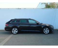 Škoda Superb 2.0 TDI 110kW - 8