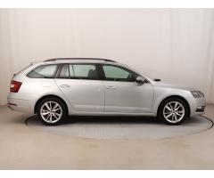 Škoda Octavia 2.0 TDI 110kW - 8