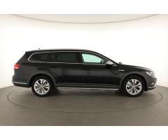 Volkswagen Passat 2.0 TDI 110kW - 8