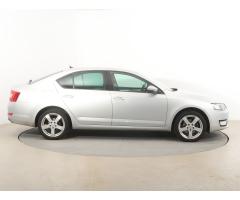 Škoda Octavia 2.0 TDI 110kW - 8