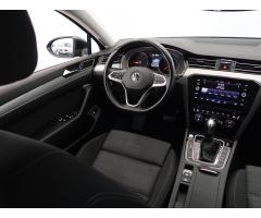 Volkswagen Passat 2.0 TDI 110kW - 9