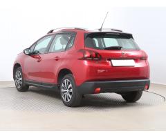 Peugeot 2008 1.2 PureTech 81kW - 9