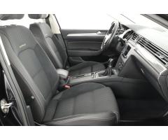 Volkswagen Passat 2.0 TDI 110kW - 10