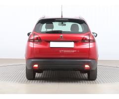 Peugeot 2008 1.2 PureTech 81kW - 11