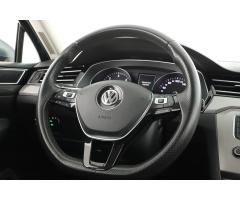 Volkswagen Passat 2.0 TDI 110kW - 14