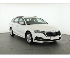 ŠKODA SUPERB COMBI 2.0TDI 140 LAURIN&K 4X4 DSG 7ST